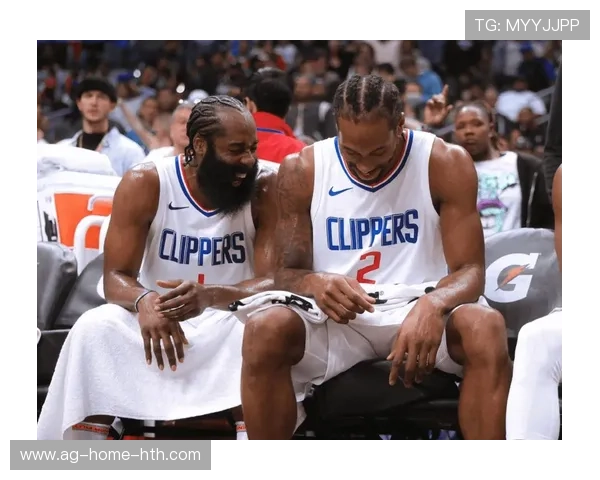 伦纳德外线站稳三分，快船最终赢得比赛