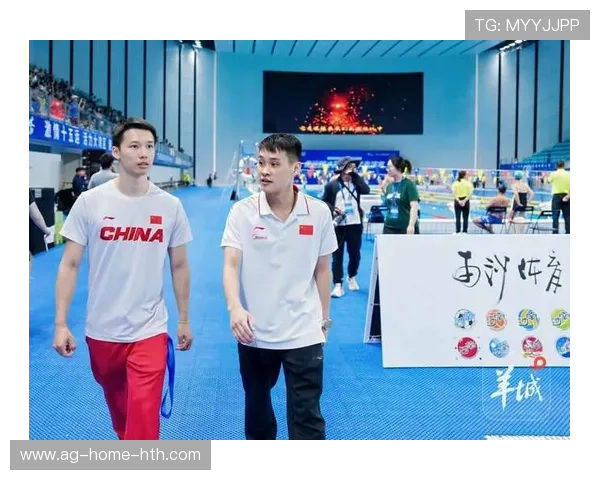 跳水教练与选手共同磨砺出冠军动作